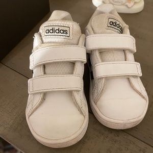 Toddler Boys Adidas sneakers size 6